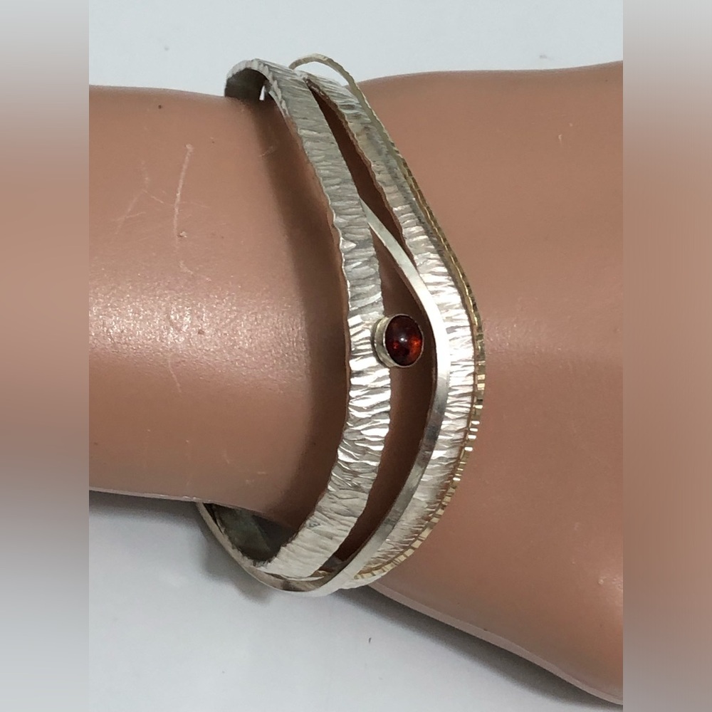 Vtg sterling silver Two Tone cuff bracelet women 28g - Picture 12 of 15